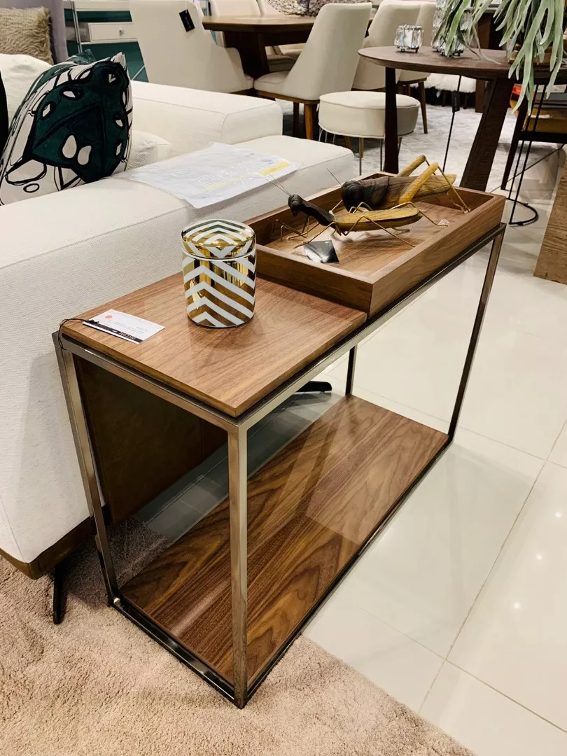 Mesa Auxiliar Quadra