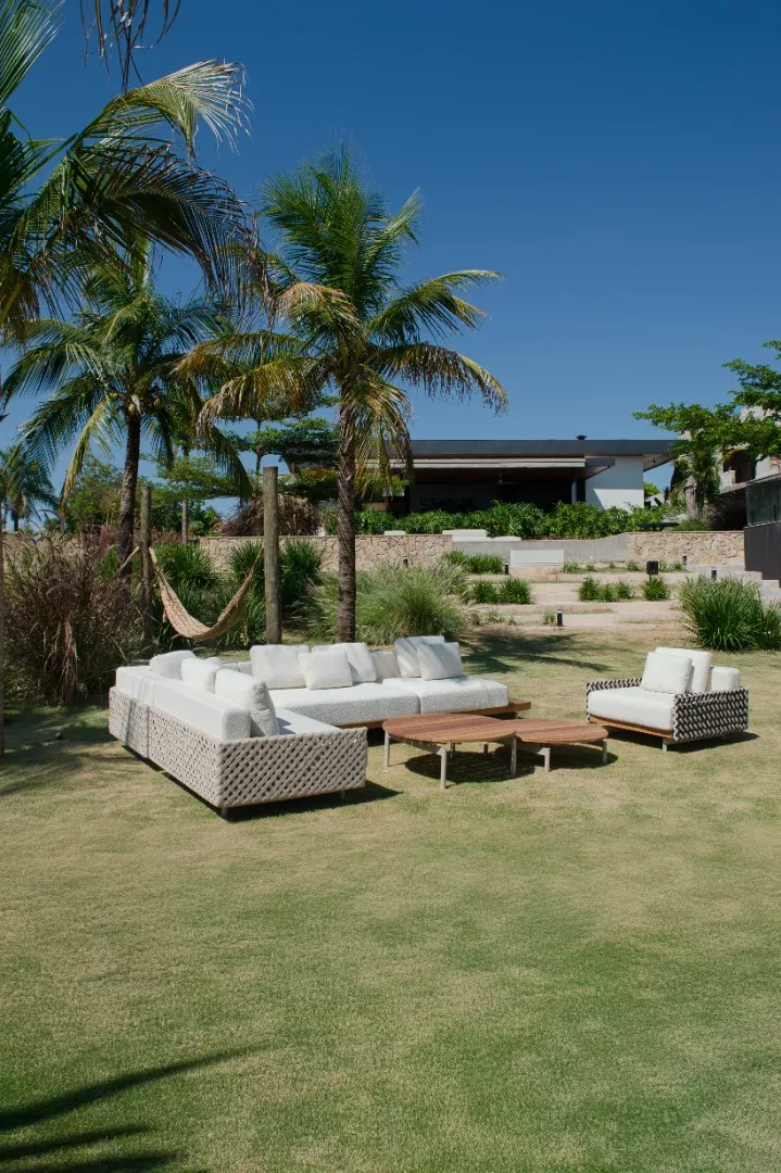 Mesa de Centro Pilotis Redonda Tampo em Alumínio - Alta