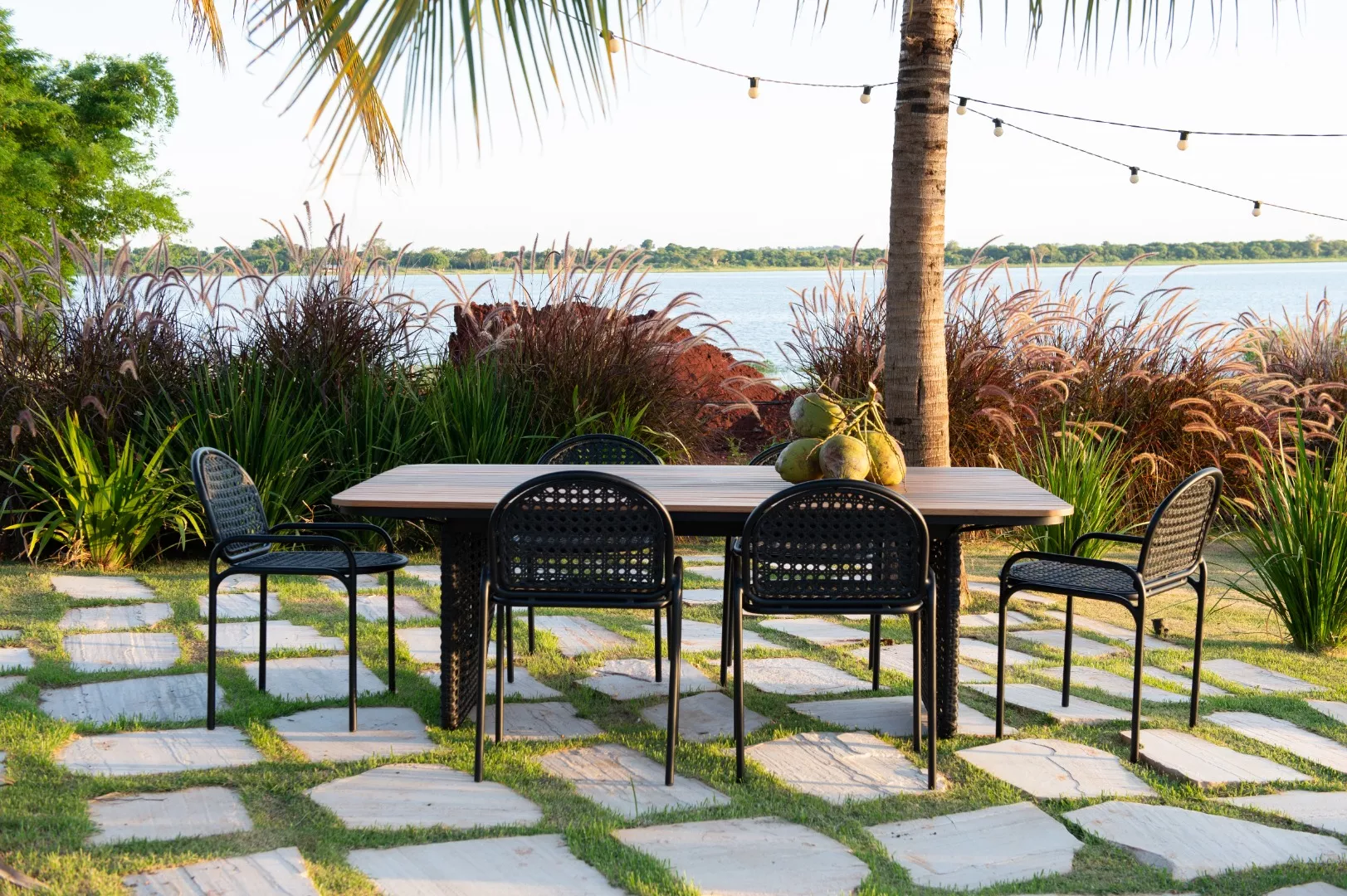 Mesa de Jantar Emília 6L