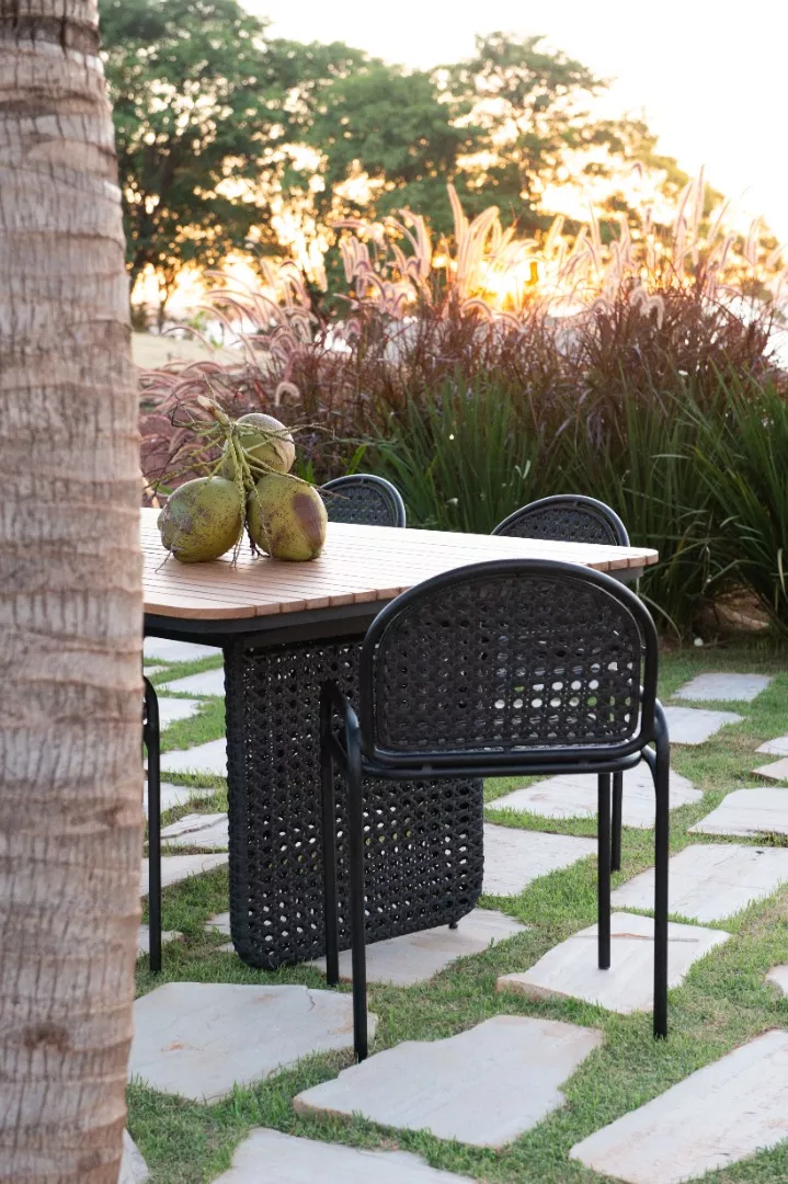 Mesa de Jantar Emília 6L