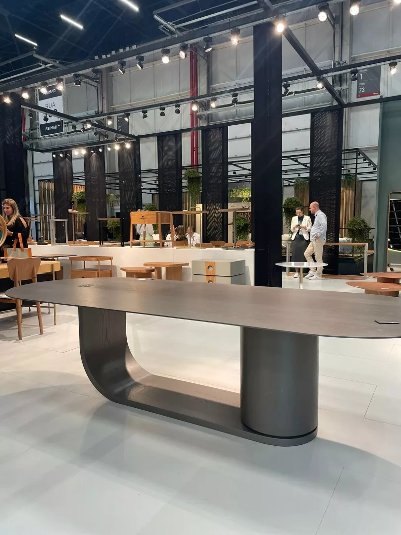 Mesa de Jantar Rotonda