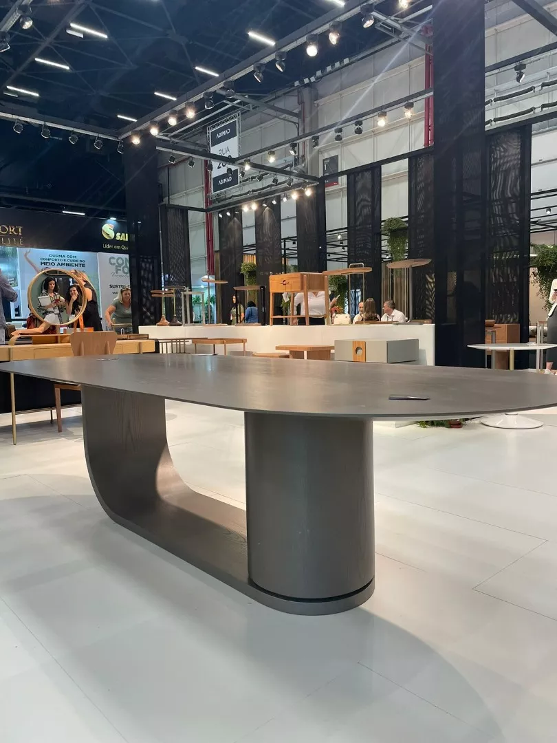 Mesa de Jantar Rotonda