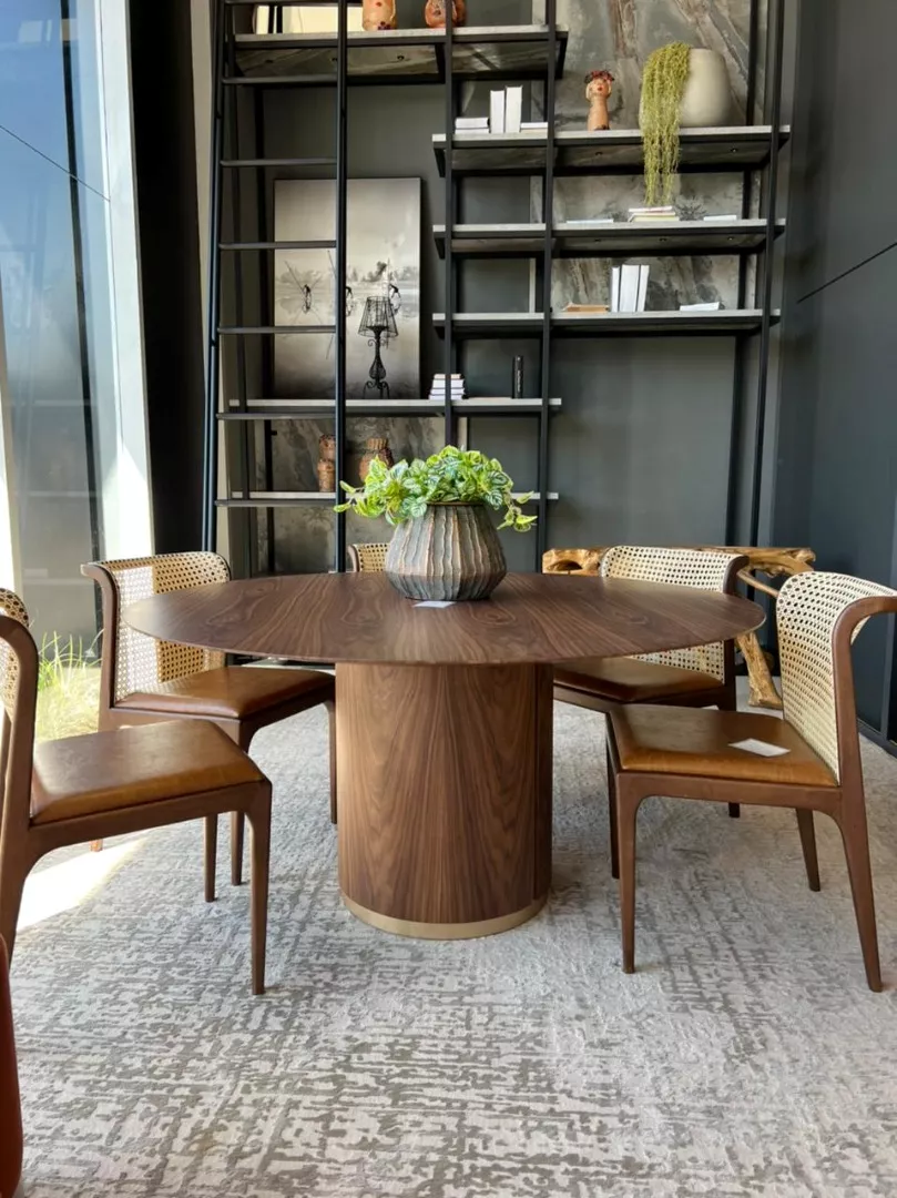 Mesa de Jantar Trois