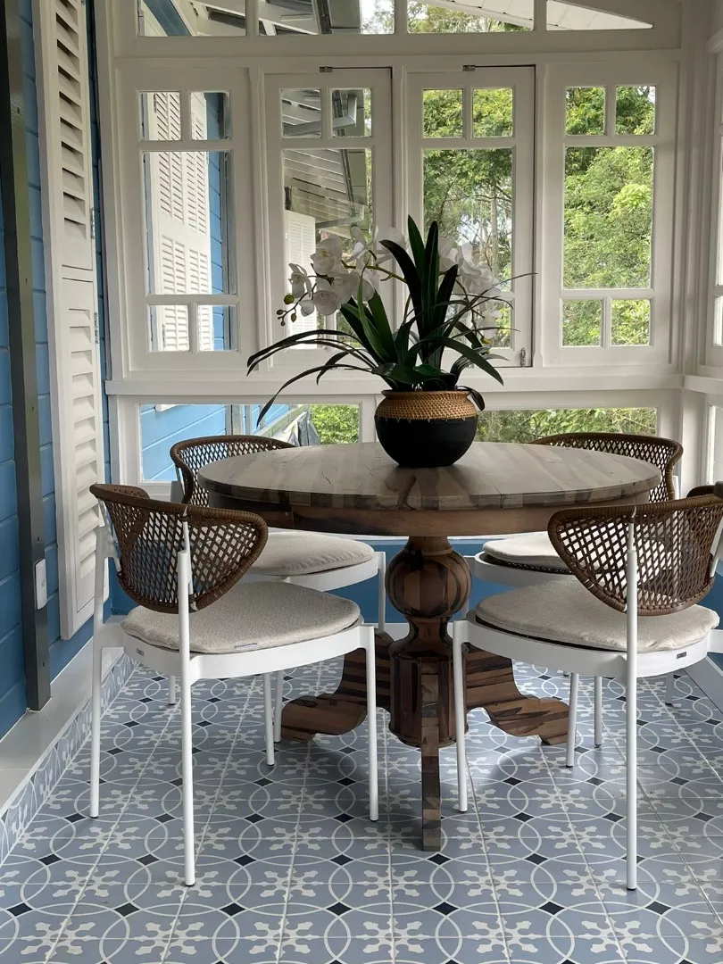 Poltrona Flecheira Com Futon