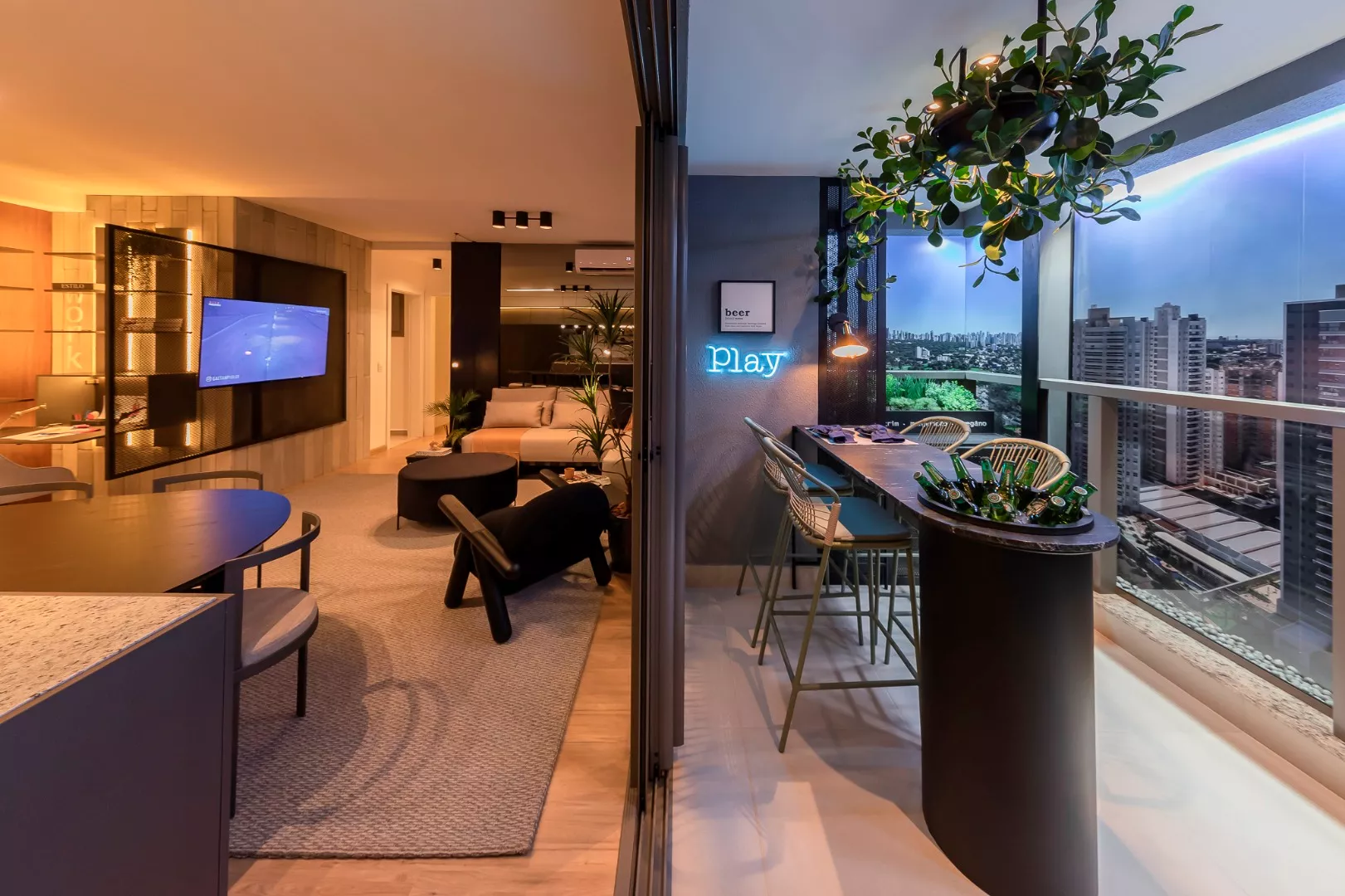 Banqueta Brava Com Futon