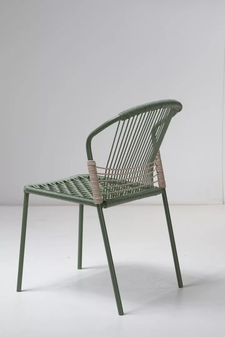 Cadeira Brava Com Futon (Empilhável)