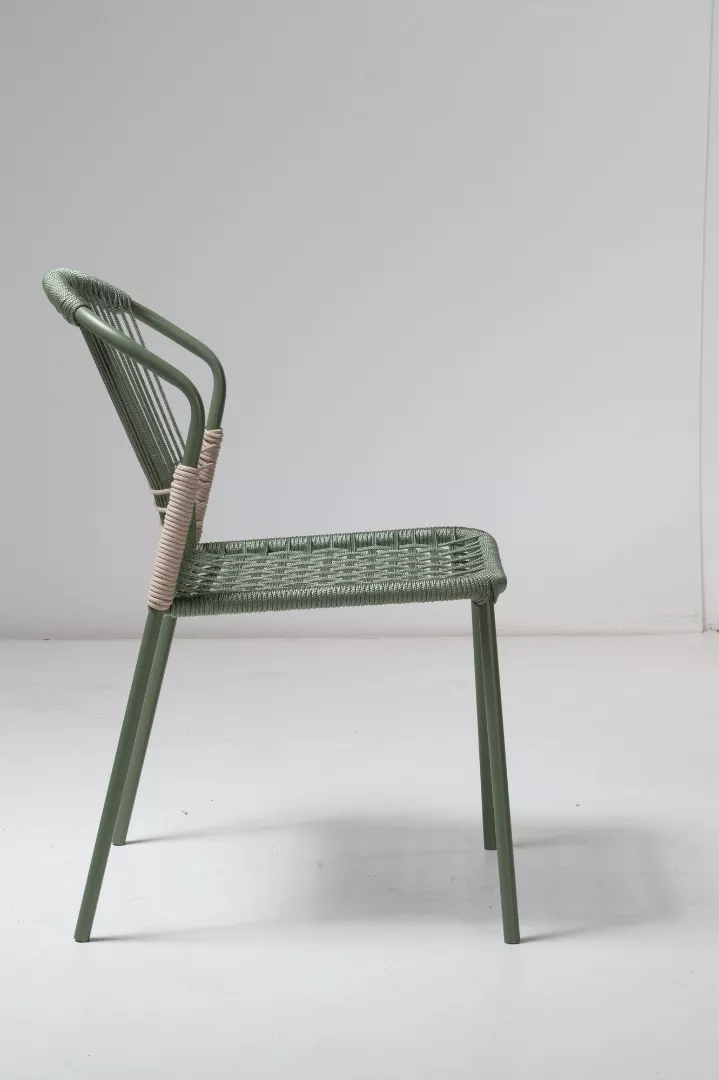 Cadeira Brava Com Futon (Empilhável)