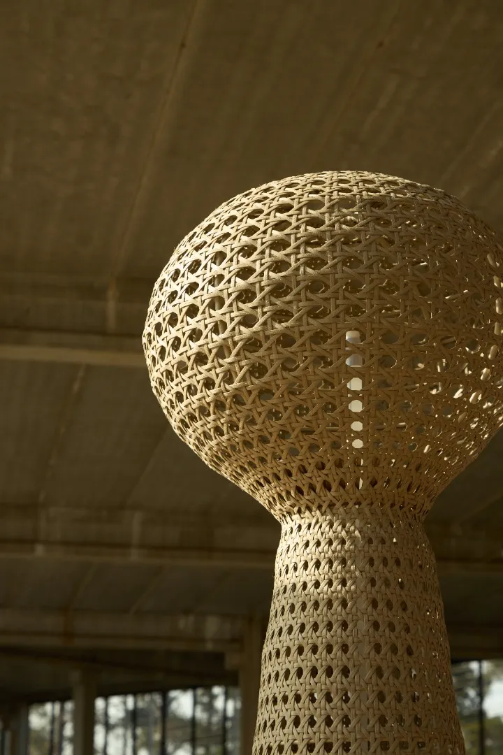 Luminária Solstício Zen 140cm