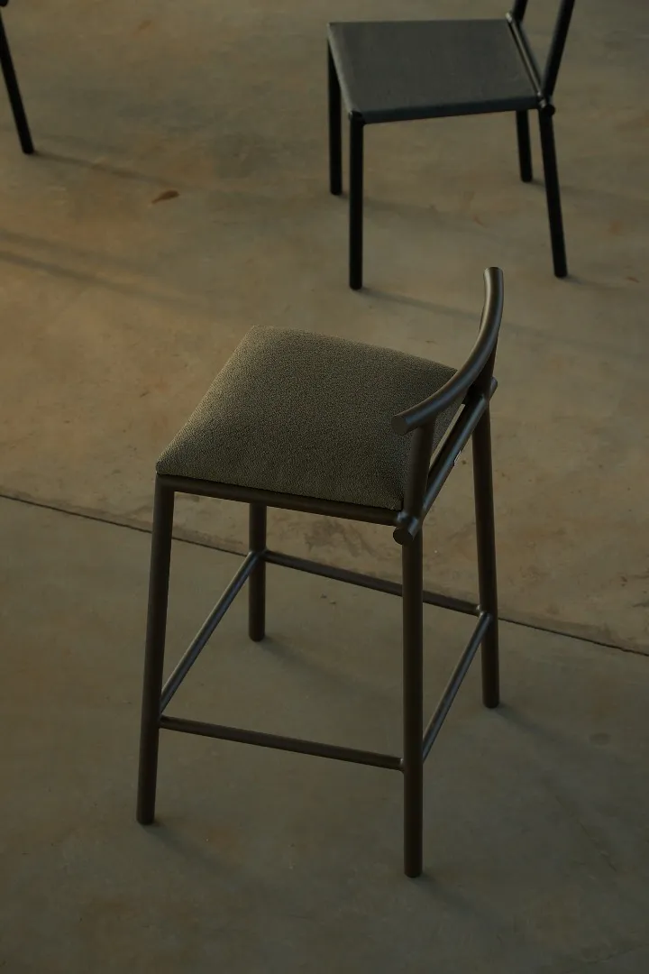 Banqueta Raízes Em Corda Náutica