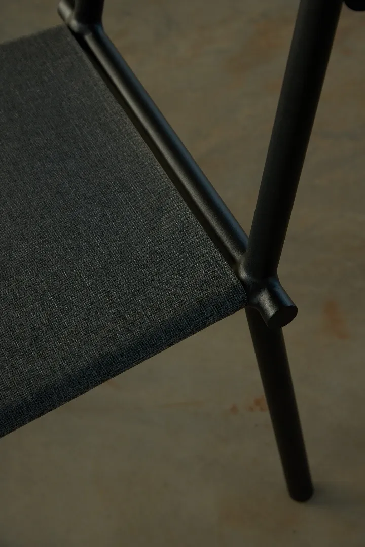 Cadeira Raízes Em Tecido