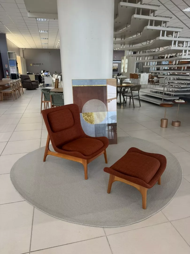 Poltrona Donna Com Puff