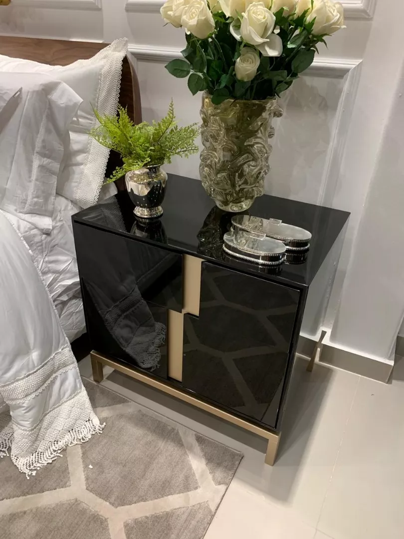 Mesa de Cabeceira Pelli