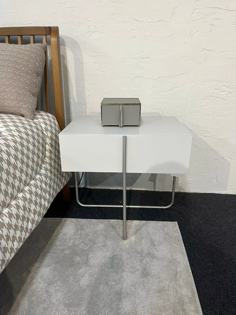 Mesa de Cabeceira Triplé