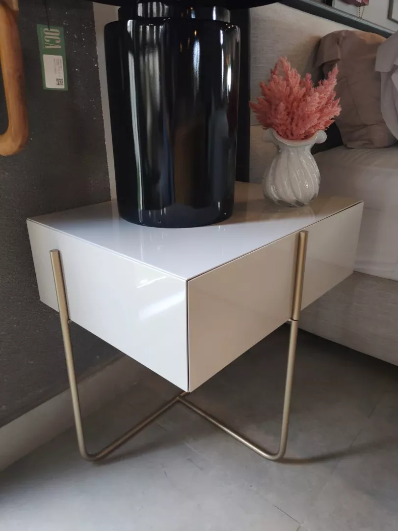 Mesa de Cabeceira Triplé