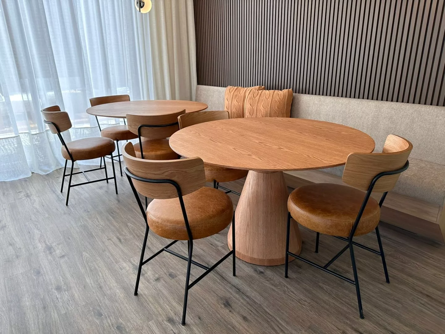 Mesa de Jantar Caleidos Oval