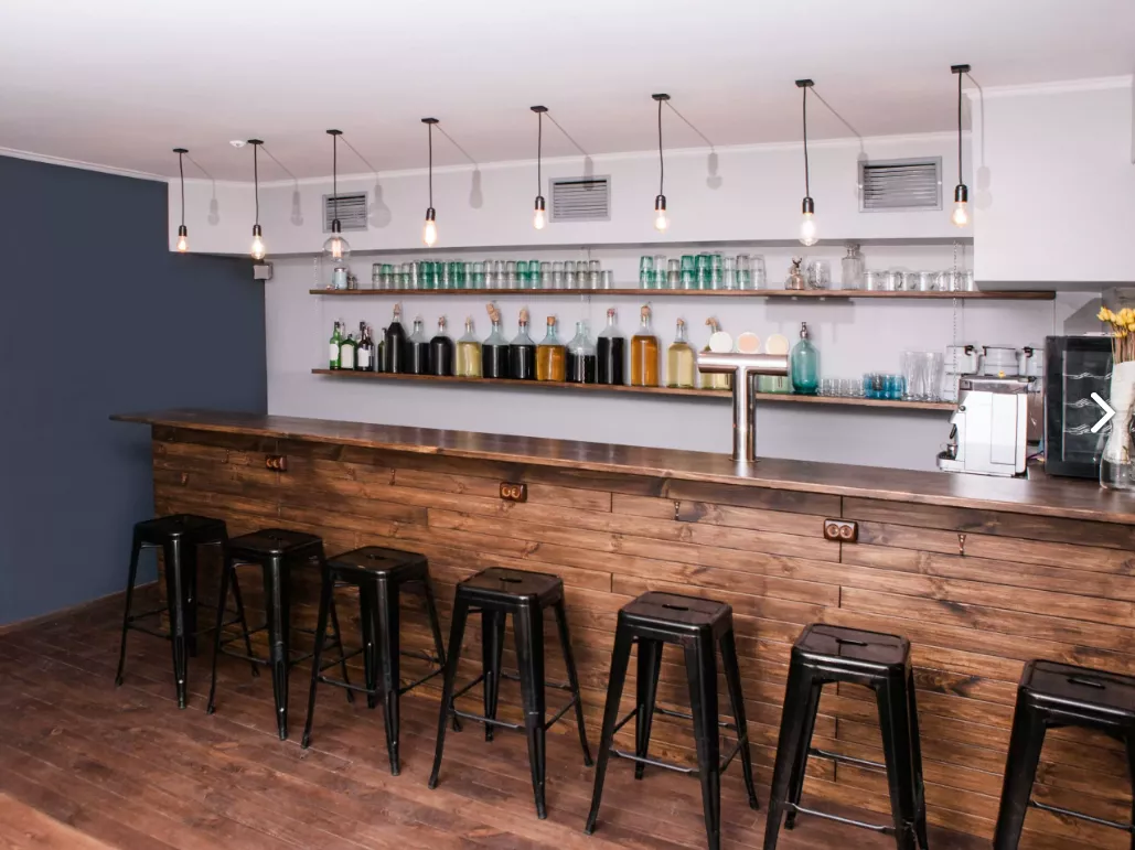 Banqueta Berlim Alta